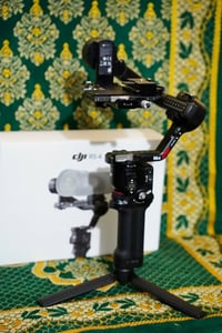 رونن dji 4 جديد مستخدم شهر واحد السعر قوي وبي مجال للتواصل خاص 0786077...