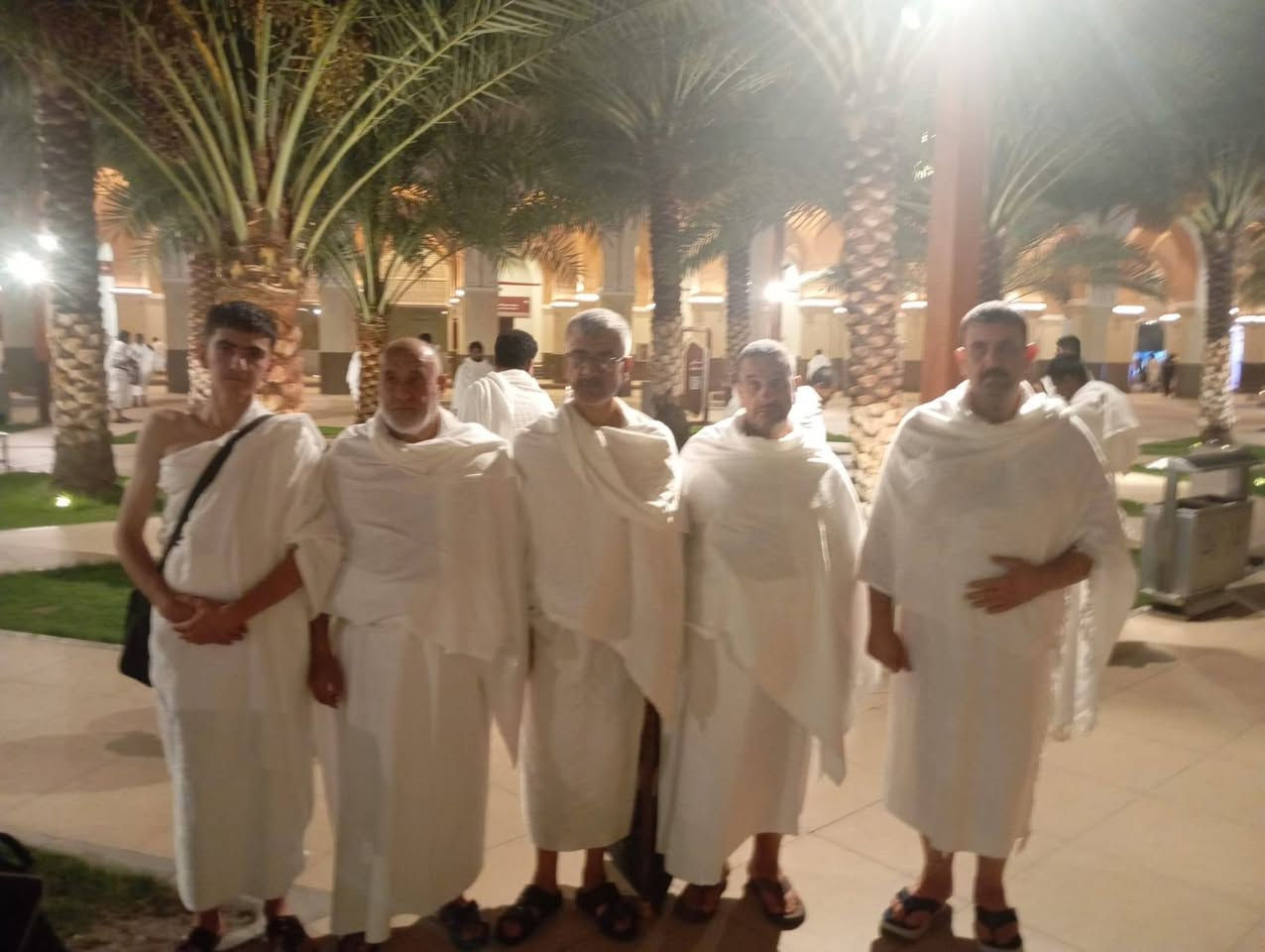 اخواني عشاق الديار المقدسه وحضرة الرسول الكريم صلى الله عليه وسلم يسرنا زيارتكم لشركة روضة الحجيج لخدمات الحج والعمرة الكائنه شارع 60 قرب الجسر الثالث مجاور ماركت دبي حيث الرحلة القادمه من يوم 7/7 إلى يوم 7/10
وبالرنامج التالي 

البرنامج المتوفر ٣ ليالي مدينه المنوره ٦ ليالي مكه لمكرمه محبس لجن باصات حديثه مكيفه فنادق مرتبه ارشاد ديني متميز وكادر متميز 
بسعر 390$ وهدايا الى ضيوف الرحمن ومزارات مكه والمدينه ان شاء الله واستراحه في مزارع حائل وضيافه وجبتين فطور و عشاء 

وفي حال إضافة  طعام يضاف على المبلغ 100$ وجبتين بوفيه مفتوح 
وفي حال اضافه غرفه ثنائيه اضافه 200$
غرفه ثلاثيه اضافه 100$
أما الأقساط 
النفر بدون طعام 80 الف 
مع الطعام 100 الف 
طعام مع غرفة ثلاثيه يكون المجموع 
115 الف 
ملاحظه من لديه الرغبه بالذهاب يجب تسليم جوازه من الان او على الاقل قبل اسبوع ليتسنى لنا اصدار الموافقات الرسمية من الجانبين العراقي والسعودي تمنياتي للجميع بالتوفيق والصحه والعافيه للتواصل الخاص مفتوح او الاتصال بالرقم *********** اتصال وواتساب @إشارة
