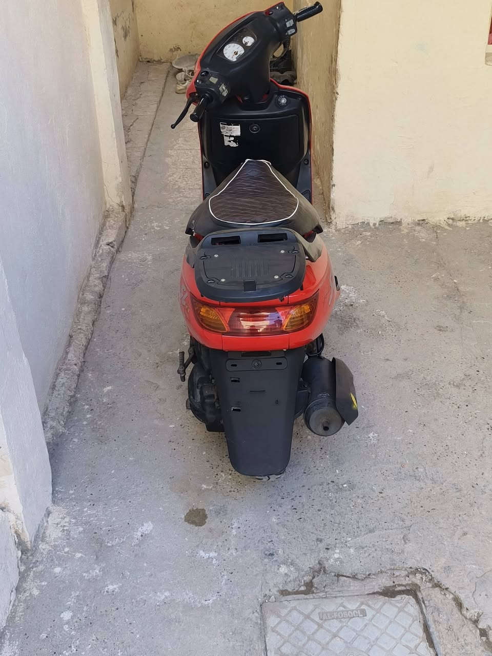 فراشه نظافه فول ٢٠٠٧  لون احمر  الحجم ١٤٠  نظيفه جدا جدا  *********** السعر ٦٥٠
