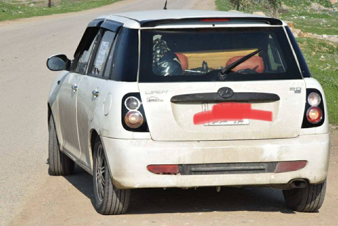 ليفان 320 موديل 2012 بأسمي رقم نينوى الماني 
ضرر جملغات الامامي وباب بدون دواخل . شاشه تاب ومضخم صوت وباقي مواصفات اليفان معروفه .
السعر 40 وبيها مجال 
شرط التحويل 
***********
***********
