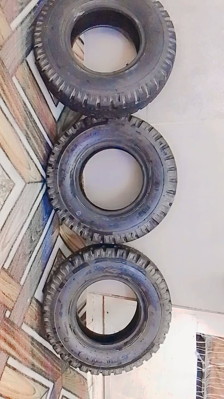 تخم تايرات تكتك نضيفات مستعملات بس يومين مكاني كربلاء الامن الداخلي ***********
