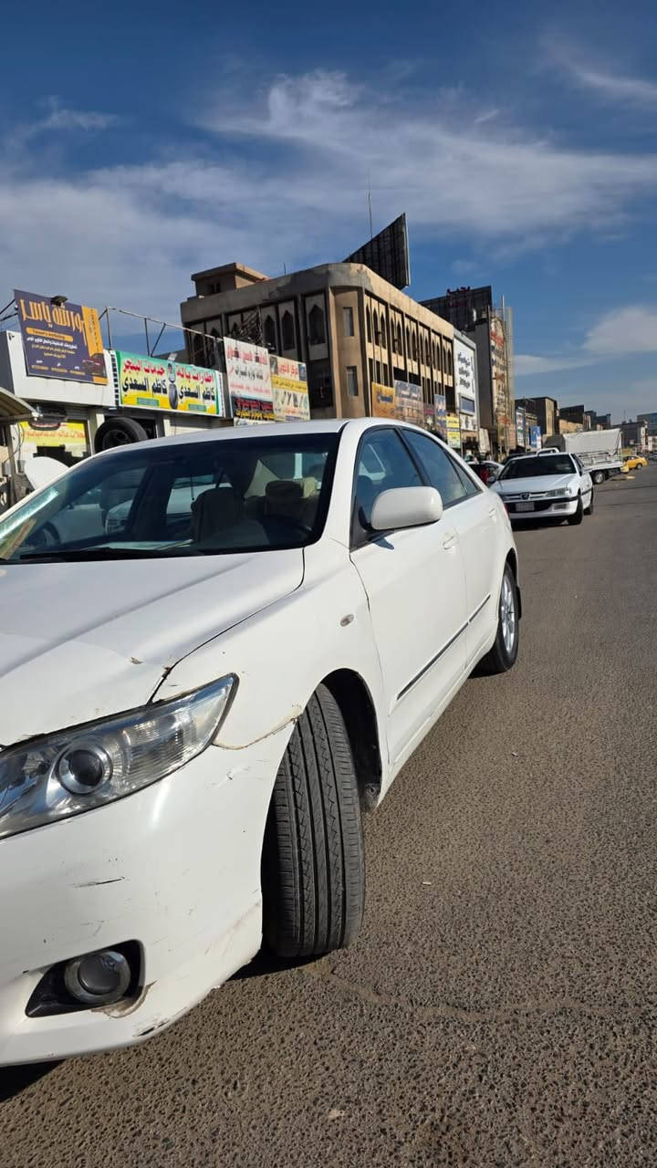 سلام عليكم للبيع كامري ٢٠٠٧ خليجي محدثة ١١ رقم بصرة مميز السيارة جاهزة حدادية تخم تاير كير كفالة محرك بي خيط تبخير السيارة بيها شبر صبغ بالجاملغ الامامي وبارد بالجاملغ الخلفي والبنيد بي تعديل السيارة شاشة كامرة حساسات خلفية بردة خلفية كشن كهرباء منضومة زنون السعر مع الرقم110 وبيها مجال ***********
