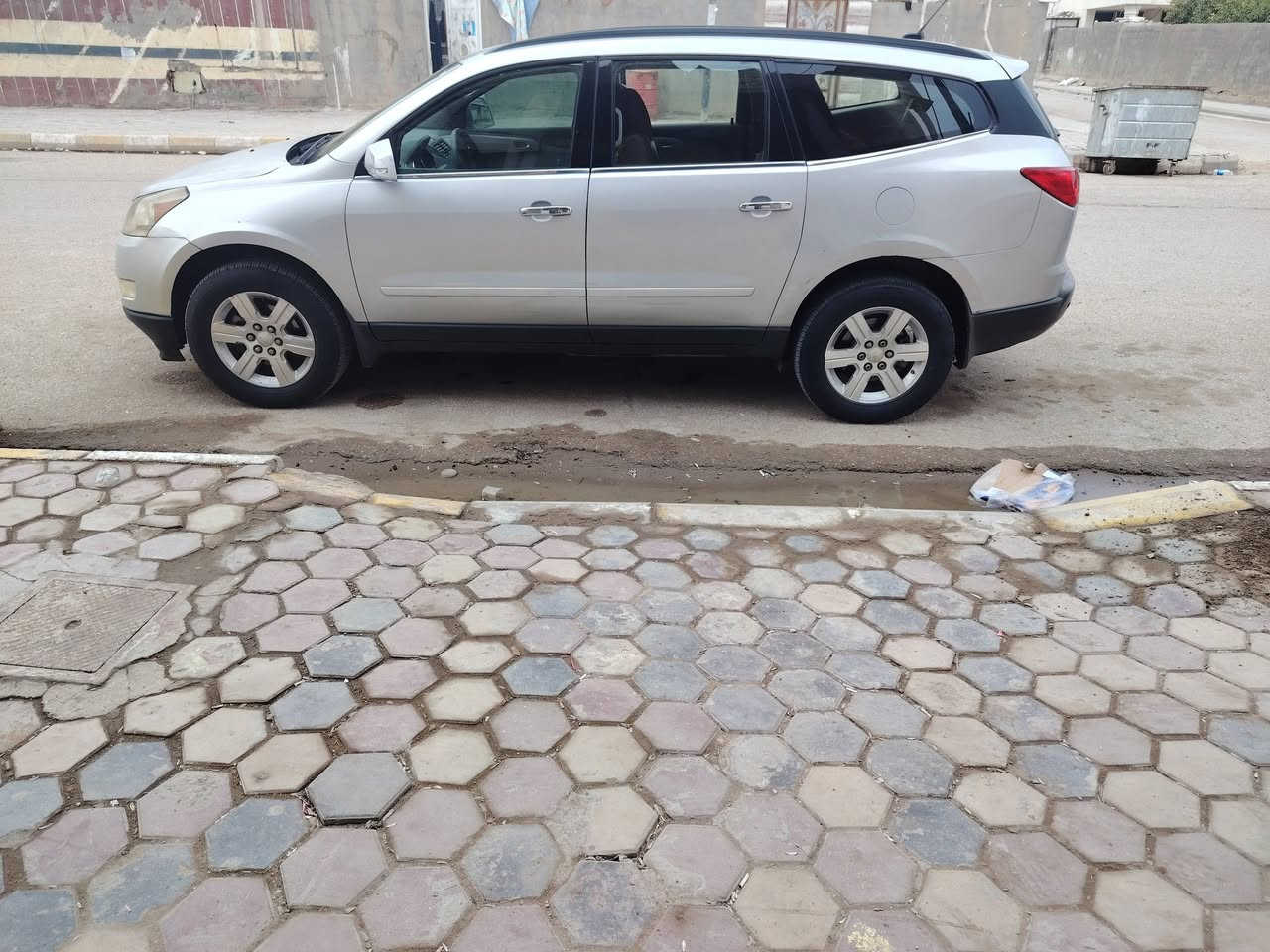 شوفر ترافيرس 2012
رقم بغداد 

جاهزة من كلشي فقط ملاحظات بسيطة توضح عند التواصل للشراء
محرك 6 سلندر 3500
الضرر : تبديل بنيد مع تصليح مقدار شبرين من الجاملغين الاماميين 

باتري مع اطارات جديد 

تبريد جدا ممتاز

السعر 90 نهايتهه

***********

المكان / ناحية سيد الشهدا قرب سيطرة اللج بإتجاه الكوت
