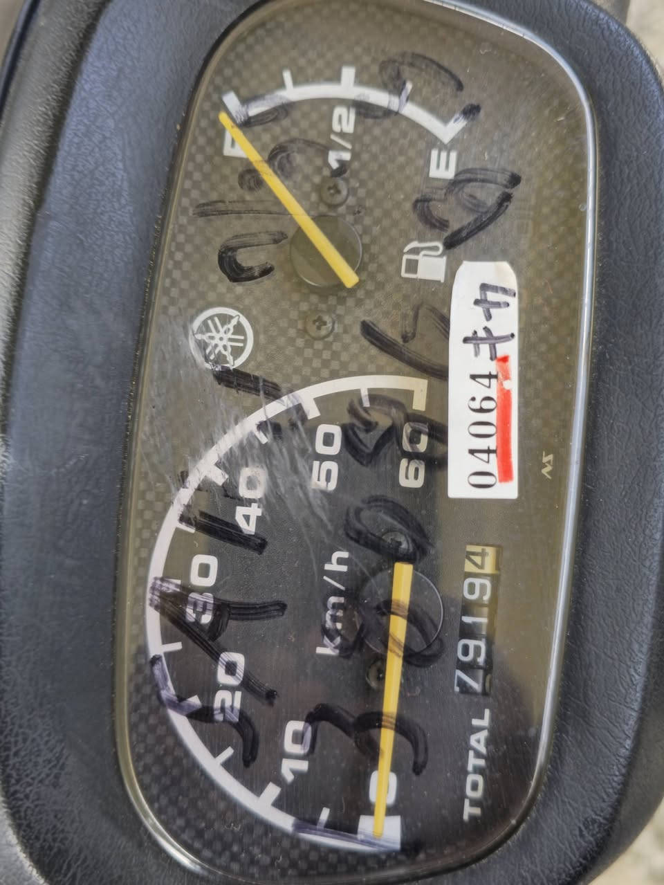 السلام عليكم دراجة 60 للبيع
دراجة نضيفة جداً عقدها وياها طالعة من الحاوية يوم 2025/12/22
 السعر 800 وبيها مجال 
مكان الدراجة الناصرية 
بشارع السفينة
للتواصل: ***********
