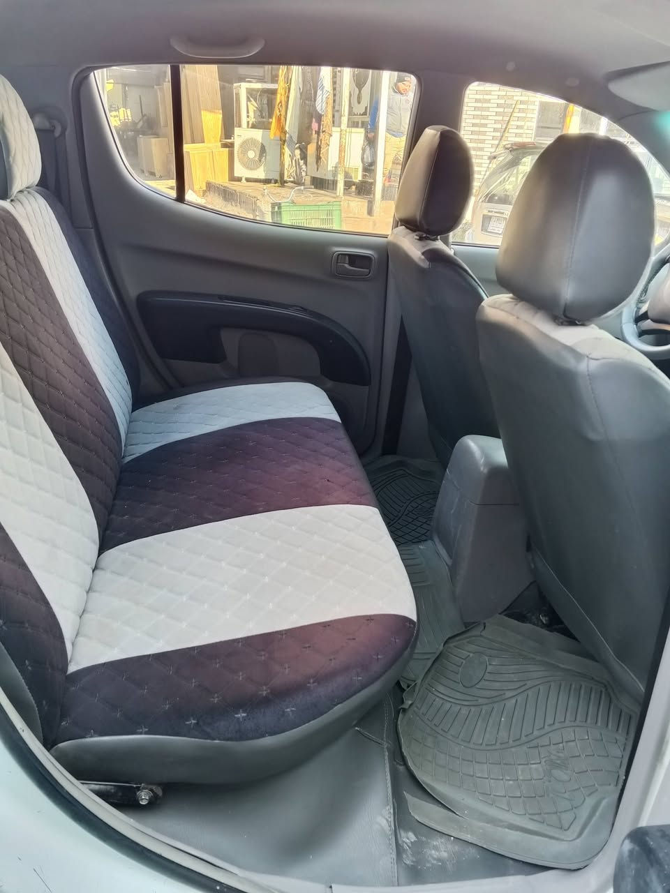 مسيبوشي l200 2007 السيارة رقم بغداد مشروع وطني السيارة نظيفة نقصهة بس تبريد صبغ قطعة  صغير بل جاملغ ونص باب مصبوغ ورة السايق السيارة محورة محرك بطة 🦆 3000 السعر 85 وبيها مجال للاتصال ***********
***********
