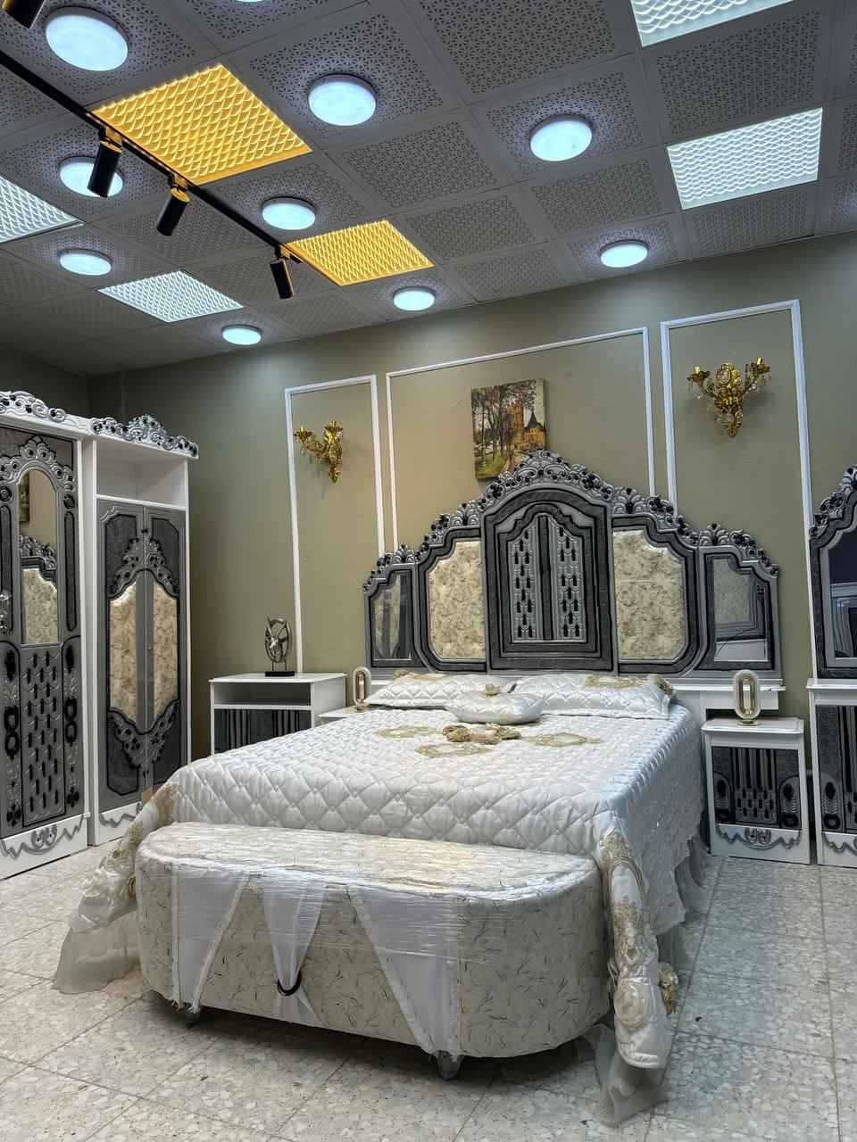 متوفر الان موديل جديد ..
 

غرفه نوم داخل معاكس خشب 3 ملم
خارج تحفير sns انديف 5 ملم

الصبغ حراري درجة اولى

6باب  متكونه من 9قطع

زاويه تصميم كنتوري بارتفاع الكنتور

السرير بلاويد اسود 6ارجل

قياس الكنتور ارتفاع 2.40 وعرض 3.20

النقل والشد متوفر لجميع محافضات العراق. بغداد, العراق


**إذا كنت صاحب هذا الإعلان وتريد حذفه لأي سبب، رجاءا أرسل رسالة إلى الدعم الفني**