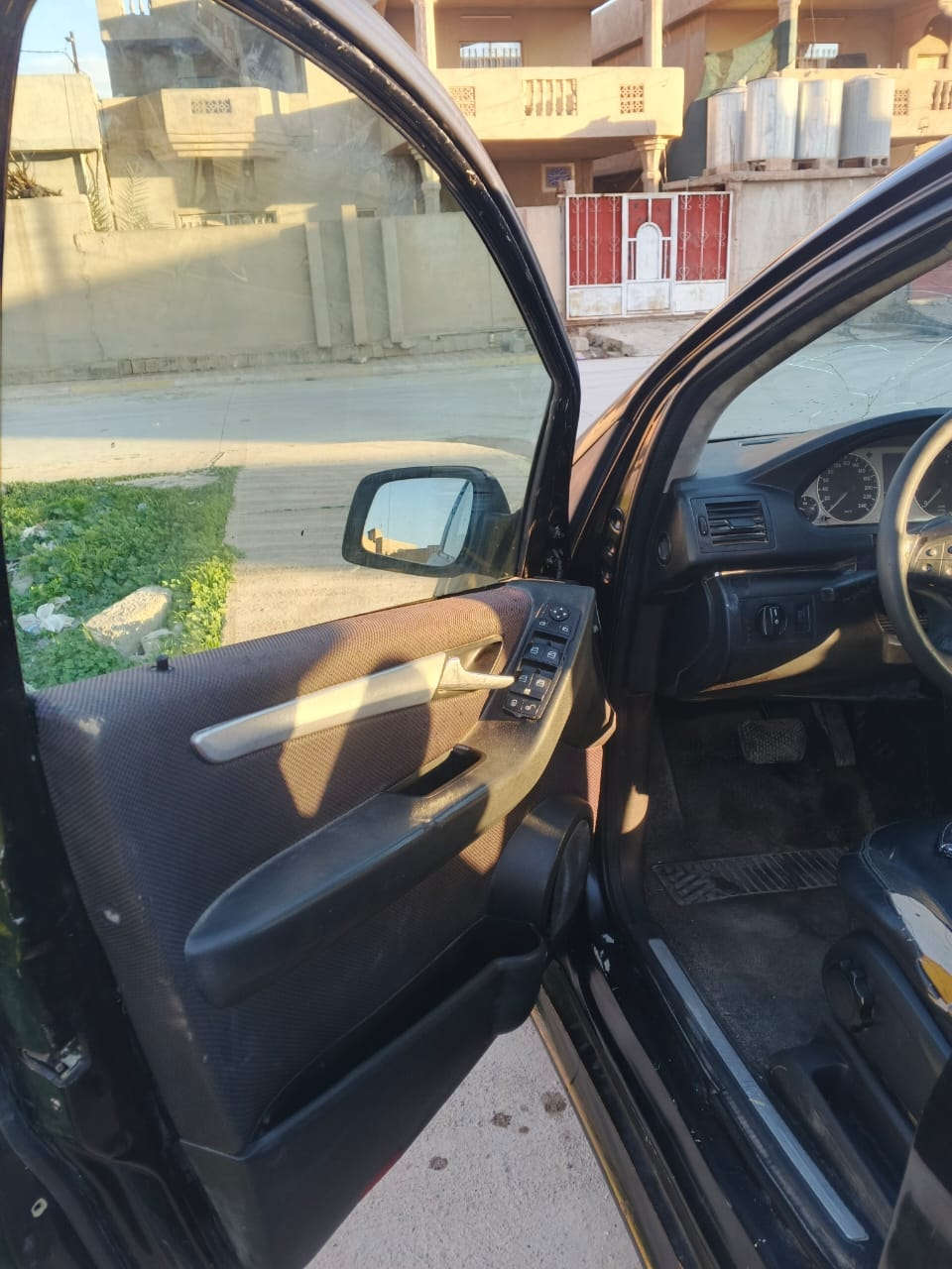 لبيع سيارة مارسدس 2008 رقم اربيل،بيها،عطل،في،الكير حيانن يضهر اثناء المشي ومحرك بي صرف السعر 35, وبيها مجال ***********
