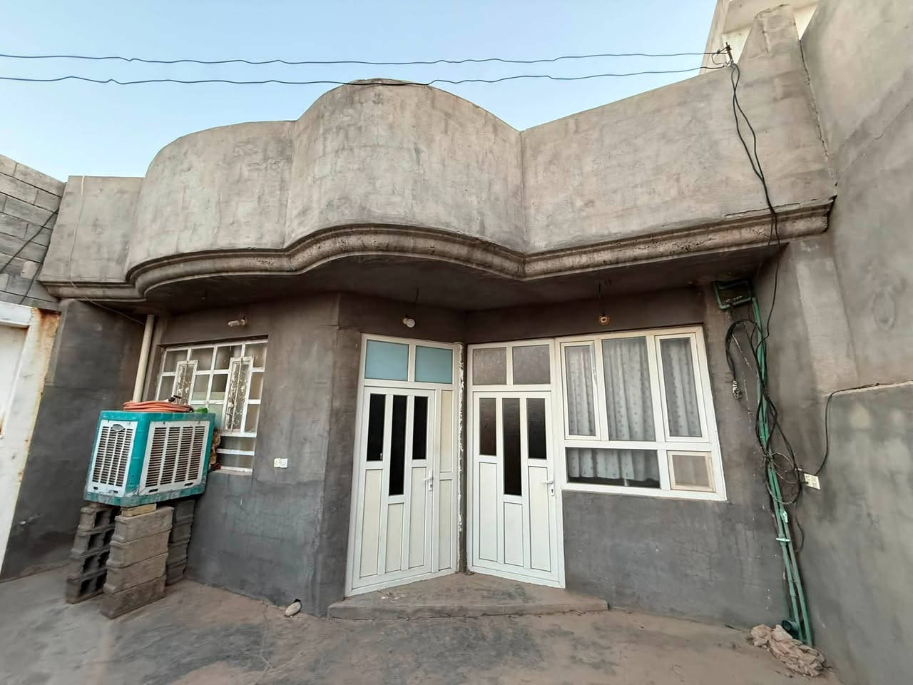 � بيت للبيع – فرصة مميزة

📍 الموقع: خانقين – راپةرين

📐 المساحة: 150 متر²

✨ مواصفات البيت:
🛏️ غرفتين نوم
🛋️ صالة
🍽️ مطبخ
🚪 استقبال
🏠 بيتونة كبيرة
🚿 صحيات

✅ مناسب للسكن العائلي.

📞 للاستفسار والتواصل:
***********
