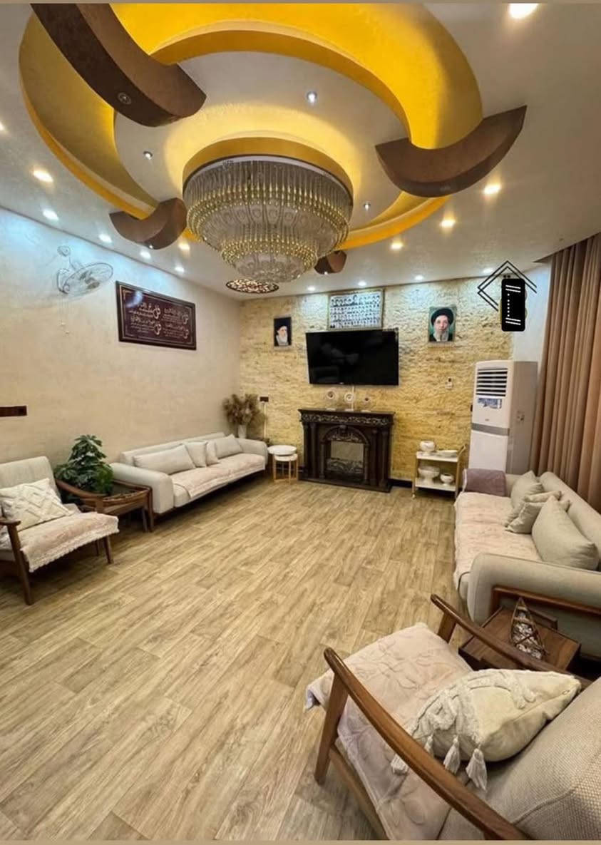 دار لـــلـــبـــيـــع #مبادرة_او_نقداً 
——————————————-
⭕️العنـــــــوان التقية الاولى قرب شارع 40 
⭕️المساحـــــــة /250 متر واجهة 12،5 
—————————————
           تفاصيل الدار …….. طابو صرف 
✨3 طوابق بناء حديث 
✨كونكريت مسلح 
✨غرف نوم عدد 5 
✨صالة عدد 3
✨ استقبال ،مطبخ 
✨مجاميع صحيات عدد 3 
—————————————- 

⚜️ للاستفسار الاتصال او واتساب ***********
