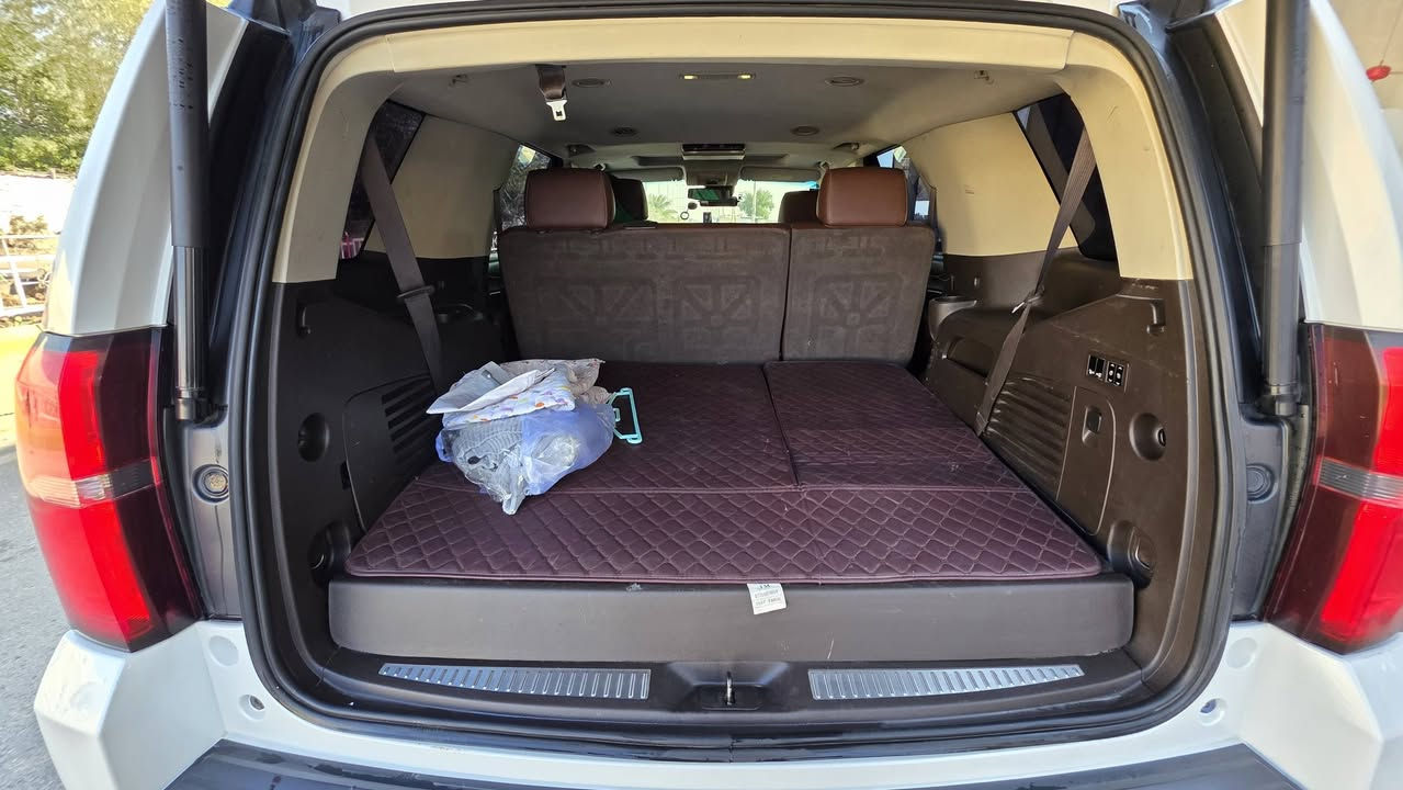 تاهو برايمر ٢٠١٨ وارد خليجي لون صدفي والمواصافات مال معروفة مفولة السيارة
بيه قطعتين بنيد ومدكر امامي 
ومدكر خلفي بي شخط ومصبوغ 
***********
