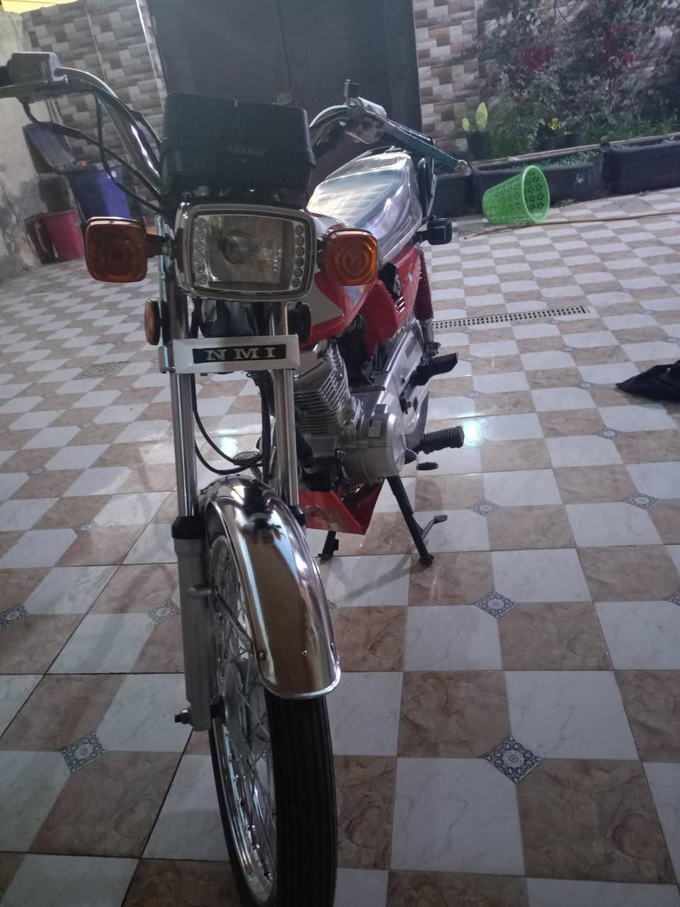 دراجه نامه للبيع اوراق كامله
موديل 2020 نظيفه جدأ
السعر 850000 
غير متواجد على الفيس 
الشراي يتصل على الرقم ***********
