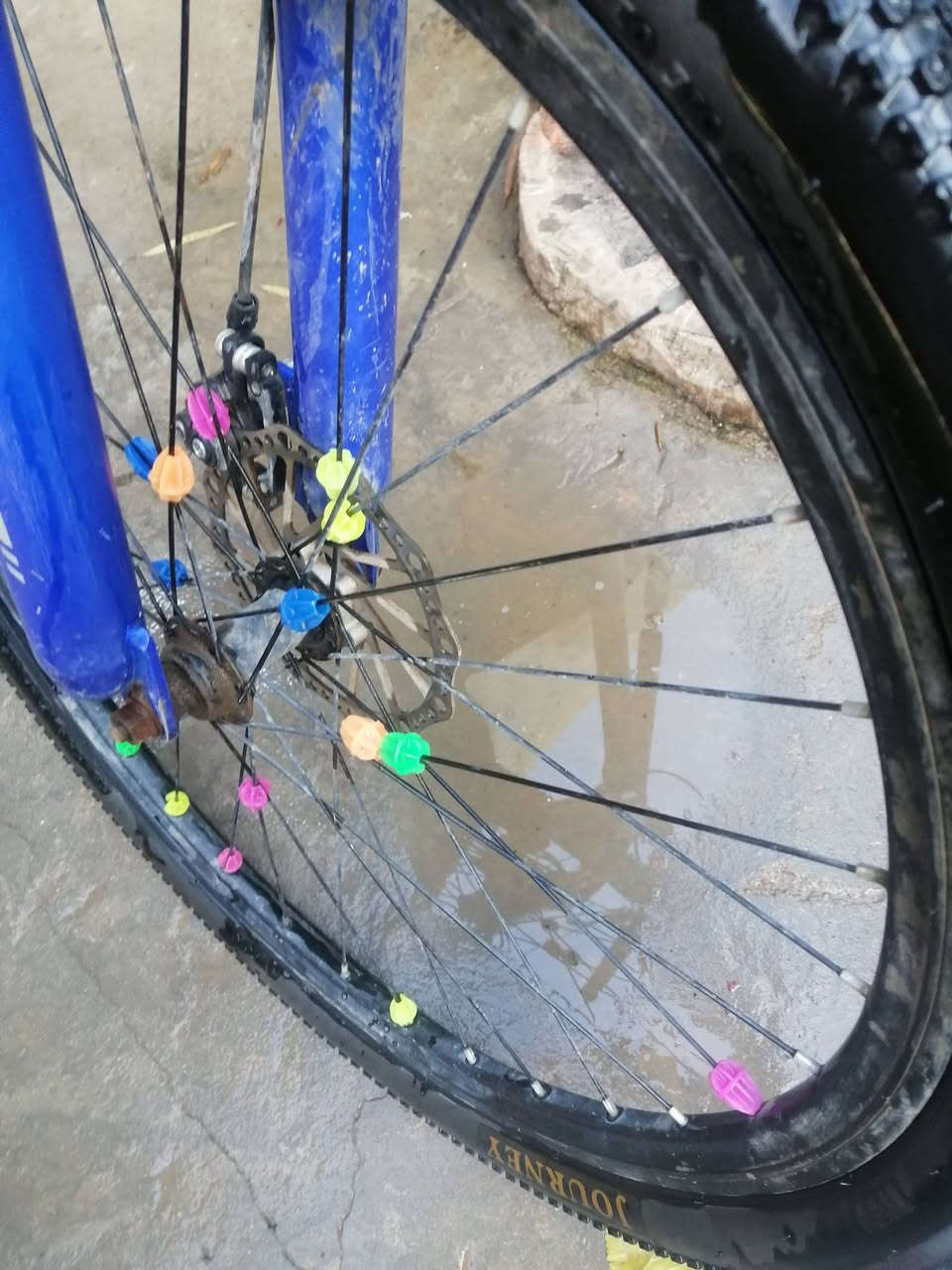 السعر 100 الف *********** الحجم ٢٨
