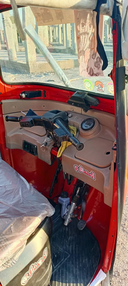 سلام عليكم شباب تكتك موديل 18رقم بغداد تحويل ثاني يوم نازله بل 19سنويه تقرة 19 مكينه مفتوحه لاتنقيص ولاتبخير مصبوغه عام جماليه طخه زغيرة بل لغد ومعمرة بارد سعر 5ونص وبيه مجال شي قليل العنوان بلديات شارع السجه رقم الهاتف ***********
