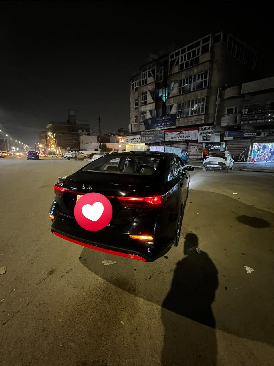 السلام عليكم كيا سيراتو موديل 2021
مواصفات فول عده فتحه كشنات تدفئه تبريد اشاير مري بصمه شاشه كامره دواره نضامين قياده وبعد مواصفات السياره ماشيه 151 كم 
حادثها باب السايق امبدل بلاد وجاملغ امامي راجع بارد رايدها ب 123$ شده وتلاثه وعشرين وقابله للتفاوض *********** هاتف
