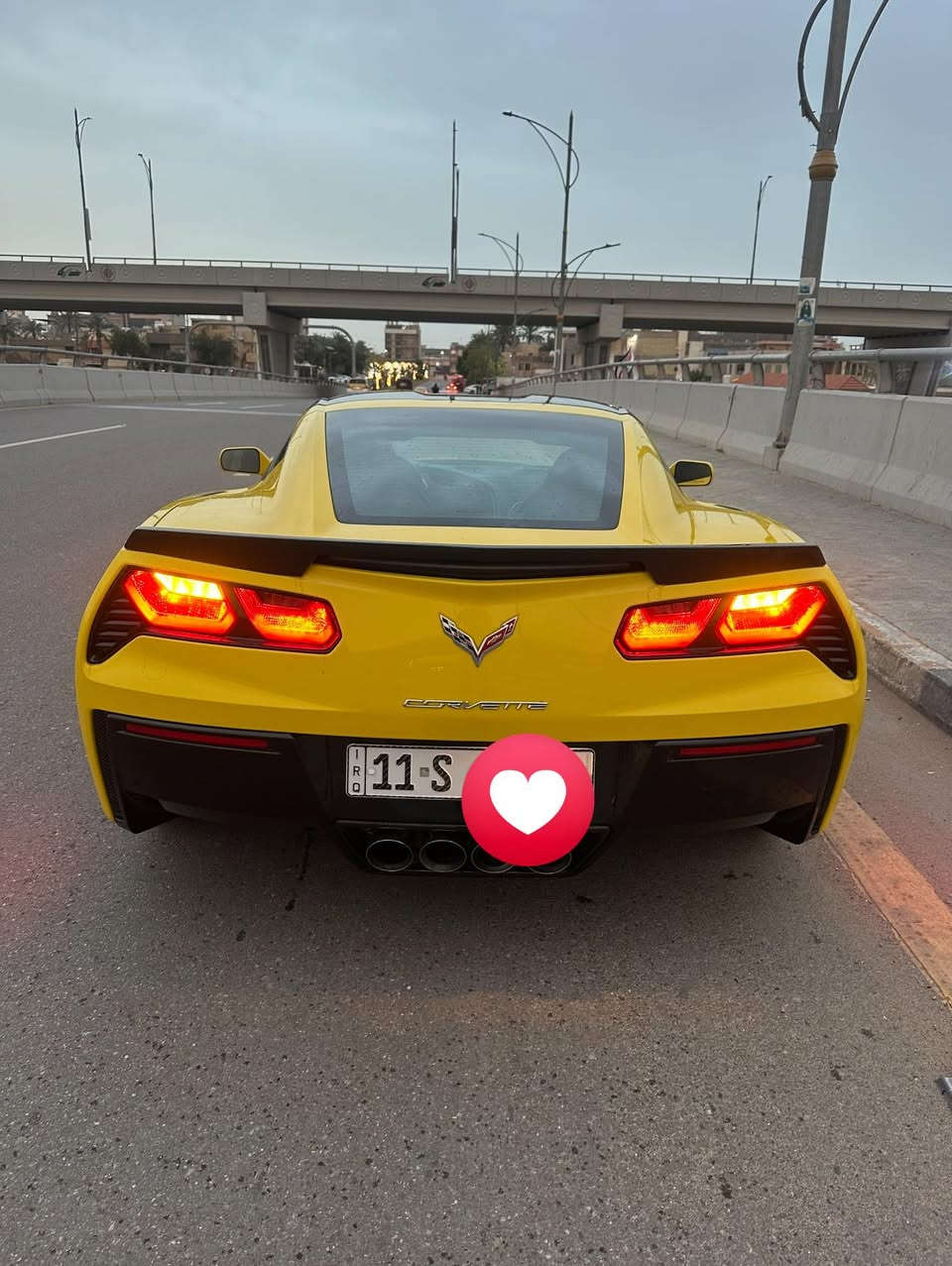 كورفت 2016 محرك 8 سلندر 6200cc
مواصفات گير اوتماتيك شاشة خزنة 
سقف بنوراما و كشف وضعيات قيادة 
و عداد السرعة يتغير وية 
تغيير وضعية القيادة ستيرن rbm
اكزوز  علريمونت يتغير صوته 
مابيها أي مصرف
السيارة بدون اي ضرر او صبغ مكفول رقم بغداد باسمنه 
السعر 36000$
***********
