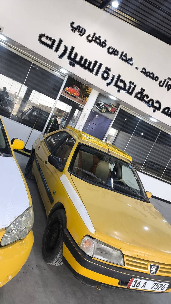 تحيه طيبه احبتي 
بيجو GLX
2013
رقم قادسيه دولي بأسمي 
سنويه لل31
سياره حلوه وجاهزه بمعنى الكلمه 
كير ومحرك بالصندوگ 
حداديه وتخم تاير بحاله جيده جدا 
كهربائيات كلها شغاله 
تبريد شغال 
مصفره هيئه وغرامات للشهر ال4 
تحويل بنفس اليوم 
مكان سياره بابل الكفل 
***********
