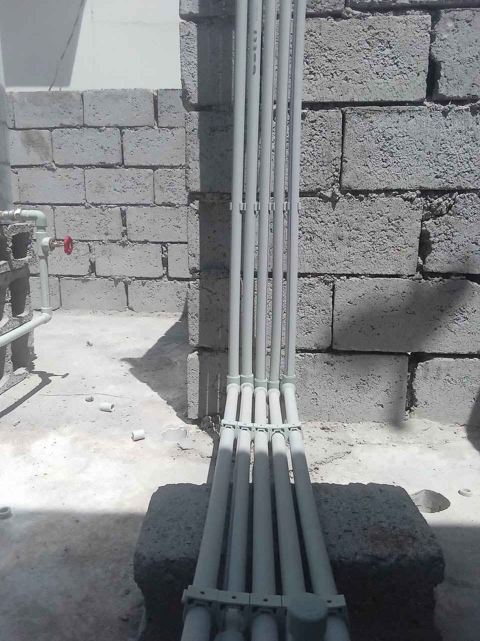 تأسيسات الماء والمجاري وسحب لاين ***********
