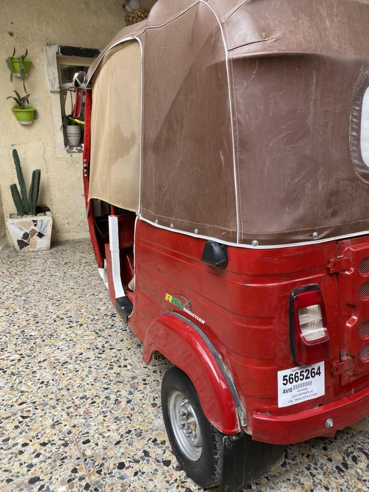 تكتك للبيع موديل 2017 تكتك نضيفه خير من الله المكان بغداد الزعفرانيه السعر    3900 وبيه مجال ‭٠٧٧١ ٦٢١ ٨٥٥٠‬
