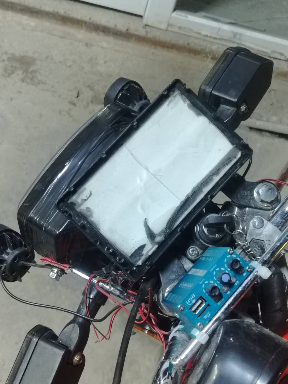 السلام عليكم للبيع تايكر موديل 25محرك شرط نشاط فول نضافه شوفت عينك بس الشاشه متكسره ولباقي كله شرط


**إذا كنت صاحب هذا الإعلان وتريد حذفه لأي سبب، رجاءا أرسل رسالة إلى الدعم الفني**