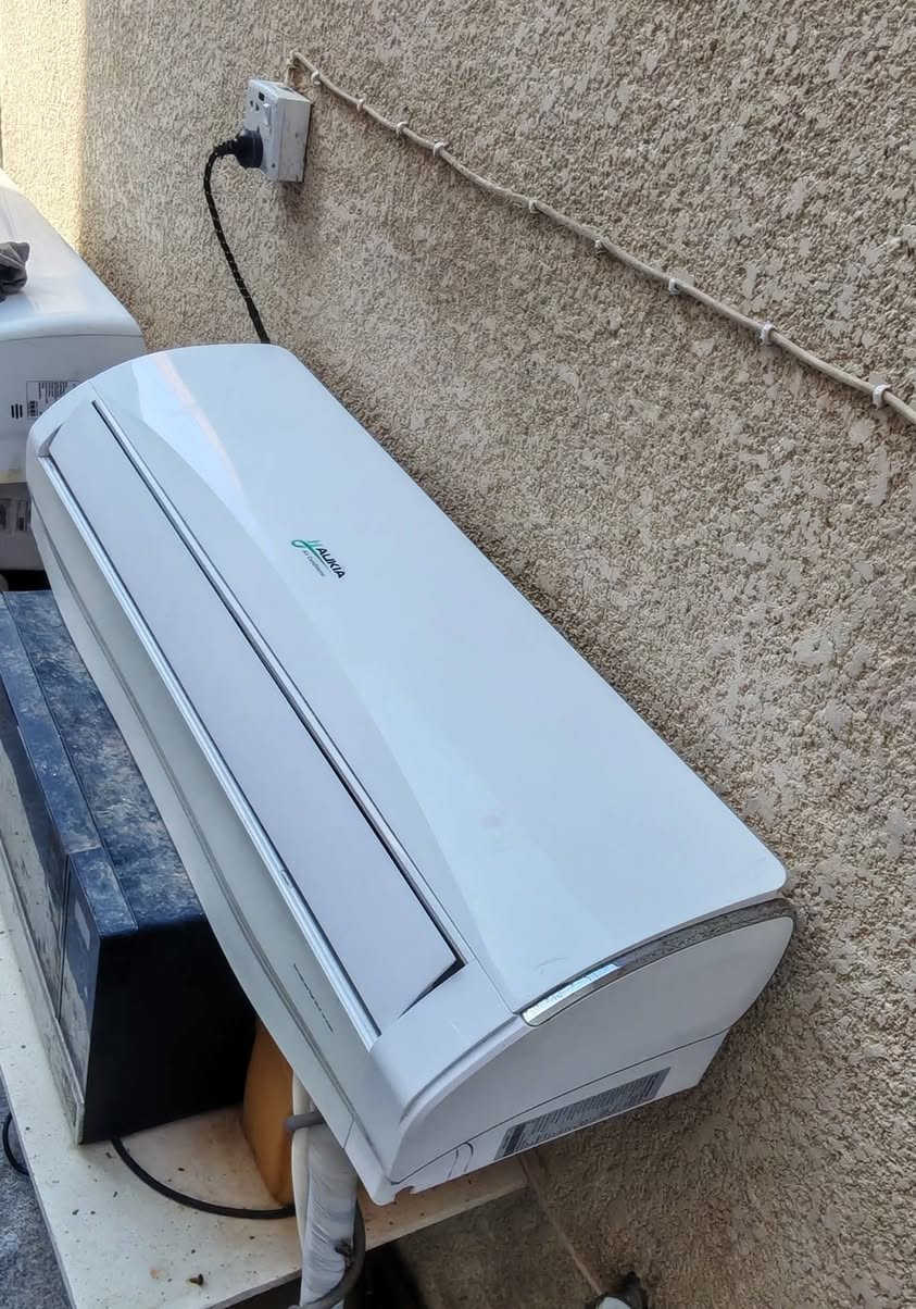قطعة داخلية فقط ماركة اوكيا طن ونص بلادية وكلش نضيفة بسعر 125
العنوان البصرة الجبيلة ***********
مع بليتة وريموت وفلاتر
