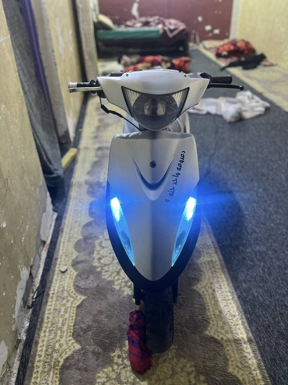 سلام عليكم ماكس عدله لبيع دراجه مافتوحه نكره سلف هندر كهربايات باتري كله شغاله وباله نجمه دراجه مزوده بس كفرات تجاري سعر 725 وبيه مجال


**إذا كنت صاحب هذا الإعلان وتريد حذفه لأي سبب، رجاءا أرسل رسالة إلى الدعم الفني**