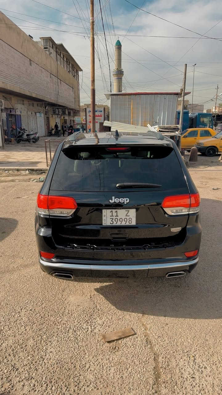 جيب سومت اعلى فئة 2018 اسود
وارد امريكي. حادث موضح بالصور
فول مواصفات السيارة
تشغيل بصمة + تشغيل عن بعد + بصمة ابواب
مري كهرباء + قلاب + ترحيب +هيتر مع رادار جانبي
كشنات جلد + كهرباء + حار بارد. + ذاكرة.
فحتة سقف بانوراما  /  صندوق كهرباء / ويل 22 كروم
داخل ابيض اوف وايت ./ شاشة كبيرة  و كامرة دوارة وحساسات خلفية وأمامية
ستيرن  كهرباء حار بارد.
وشاشة عداد ديجتال
نظام قيادة بثلاث أنظمة
نظام ايكو اقتصادي في الوقود
نظام صوتي Harman Kardon بعدد 19 سماعة
نظام مخارج USB وBluetooth وكاري بلاي
نظام مثبت سرعة ذكي   /  تنبية النقاط العمياء.
نظام توقف ذاتي. ( فرامل تلقائية )
محرك 6  سلندر.  V.   3600.
وبعد اهواي بيها مواصفات عدى الجكات والدفع الرباعي.
السيارة مكفولة كير ومكينة وميكانيك
صدر  امامي خلفي جديد. تخم تاير جديد. باتري جديد
رقم مميز. بغداد بأسمي. تحويل ثاني
مكان السيارة. بغداد
‏‭0771 815 0218‬
***********
