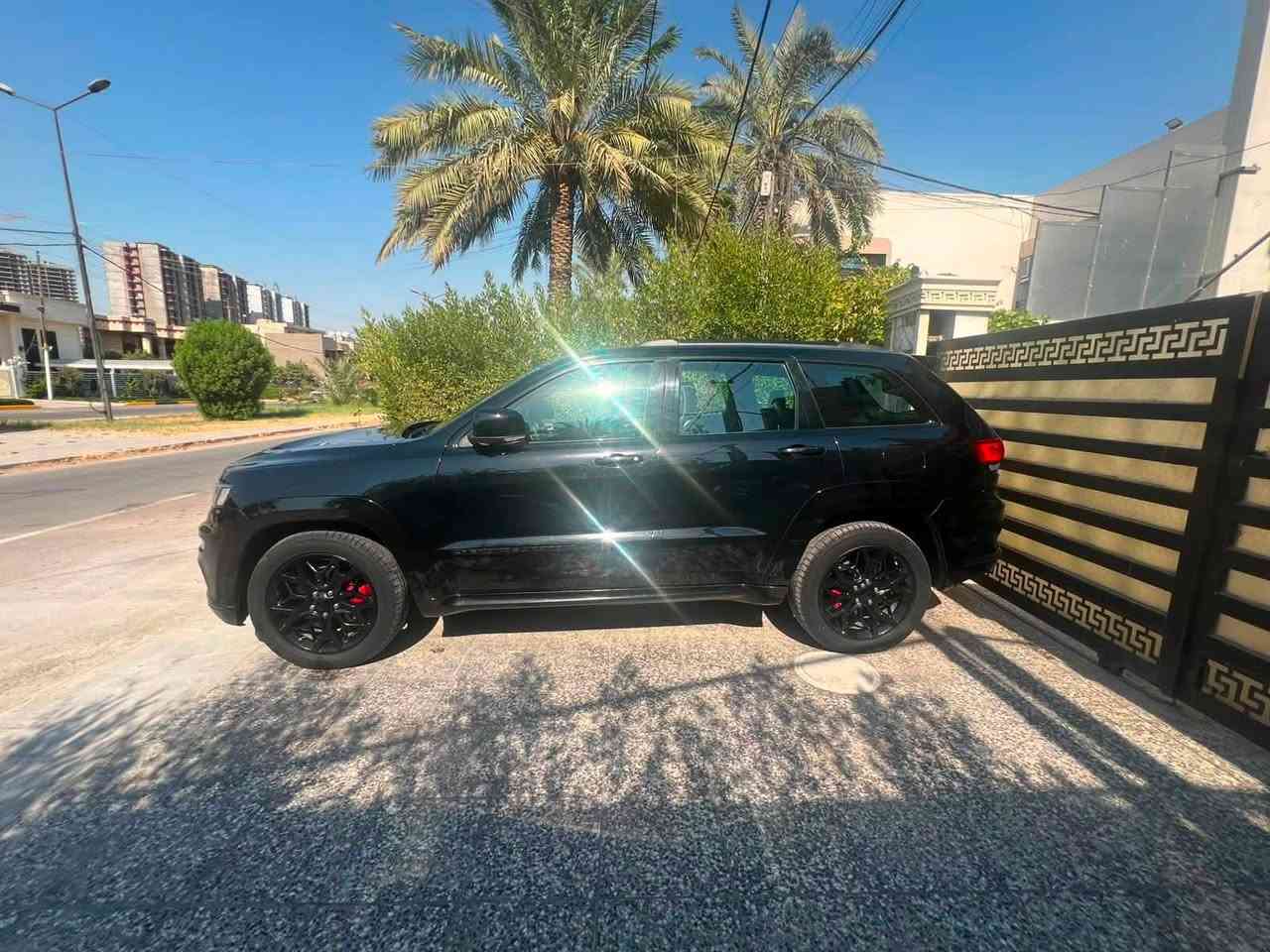 السلام عليكم

جيب S خليجي 
وكاله 
الموديل : 2022
العداد : 28 الف
رقم بغداد 
المواصفات 

🔹بانوراما
رادار امامي + خلفي 

🔹بصمه + تشغيل عن بعد 

🔹كراسي جلد +تحكم كهرباء + تدفئة 

🔹تحديد مسار + نقطه عمياء 

🔹صندوك كهرباء

🔹دفع رباعي + مودات قيادة4x4 

🔹حساسات خلفيه + اماميه 

وبيها بعد هواي مواصفات المعروفة لل S

السياره نظيفة ومكفوله من كلشي كير محرك تبريد صدر كهربائيات  عدا الي مذكور بسونار الي مرفق  

***********

العنوان : بغداد حي العدل 

السعر💰💰:34500 $
