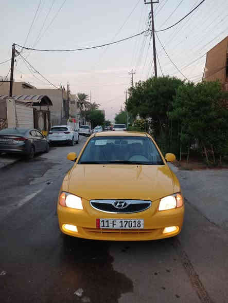 السلام عليكم 
فيرنا 2014كير عادي 
سنوية وارقام وهزة جديد 
مابيها اي ضربه
تحويل ثاني يوم 
كير ومكينة كفالة عامة 
تبريد ثلج 
تخم تاير 
صدر امامي خلفي جديد 
سيارة نضيفة كلش 
السعر80$ وبيها مجال بسيط  
مكاني البلديات 
***********
