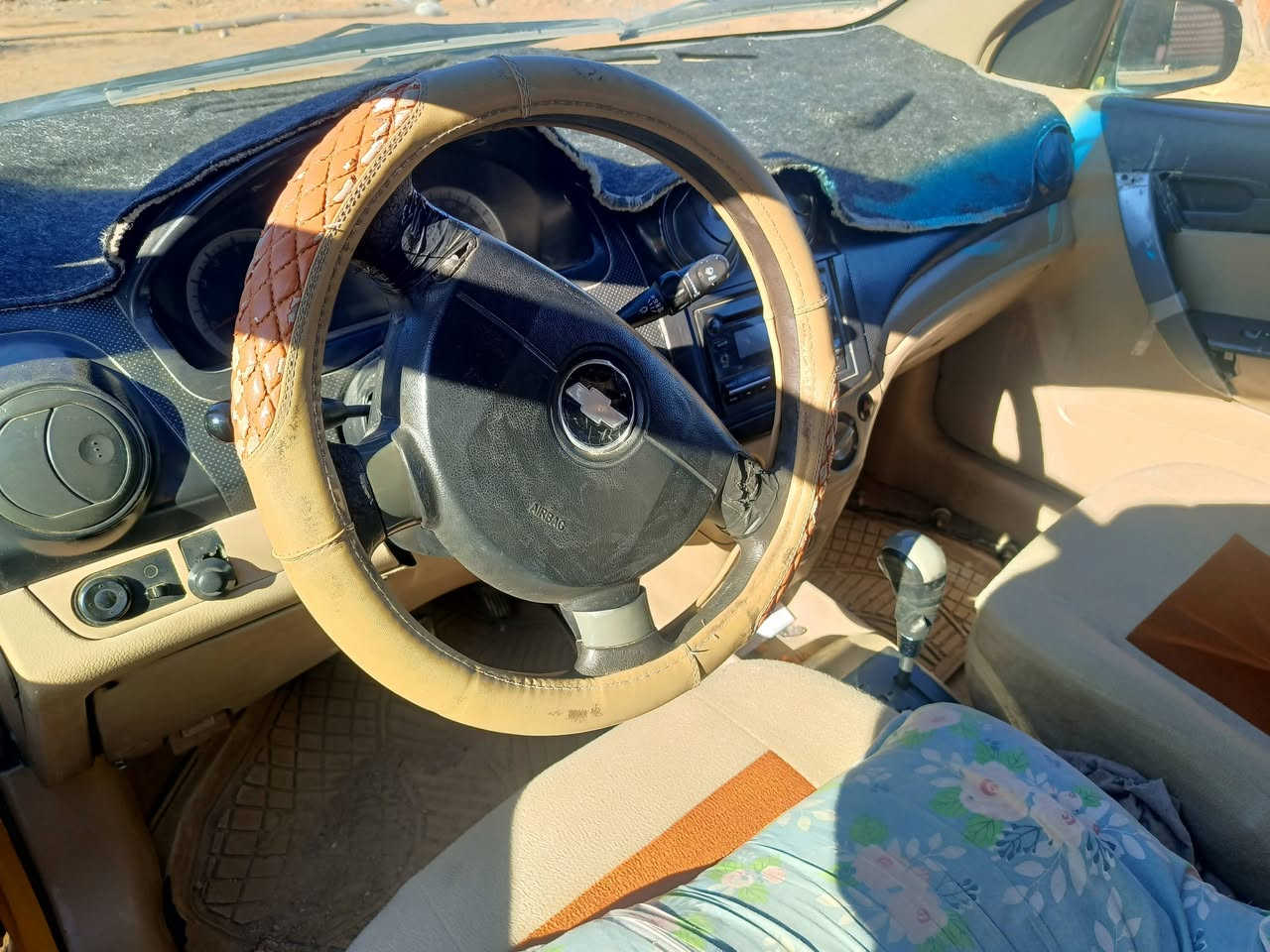 افيو موديل 2009 وارد خليجي مفتوح اوتماتيك تخم تاير جديد مصبوخه جماليه رقم انكليزي هزه جديده الشهر العاشر  سنويه 30 مكان السياره مشخاب السعر 53وبيه مجال بسيط ***********
