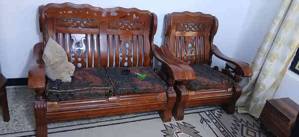 تخم خشب للبيع( ٤ قطع ) نظيف جدا
بغداد الغزالية شارع الضغط 
***********
السعر ٣٠٠
