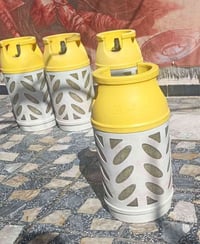 دبات غاز • بلاستك • نظيفة