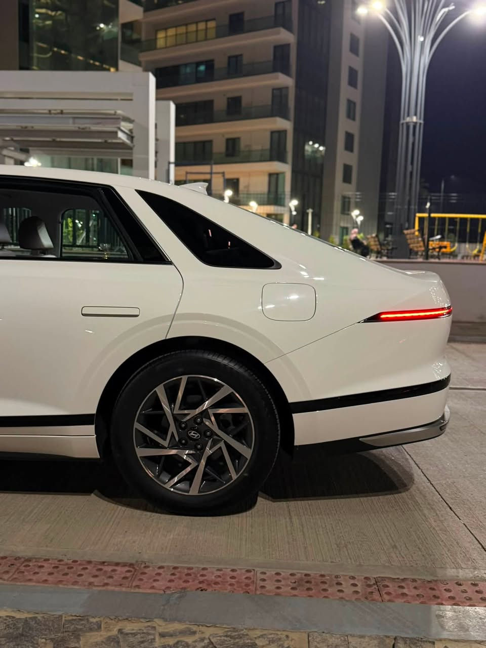 السلام عليكم
للبيع او مراوس
كراند ازيره 2025
ماشيه 7000 km
مغلفه ppf ب 3000$ 
فول مواصفات عدا فتحه و بردات
وارد كوري بانزين اصل 
السياره بدون حادث فقط كلير قطعتين بدون فتح او تبديل
مكانه داودي
***********
