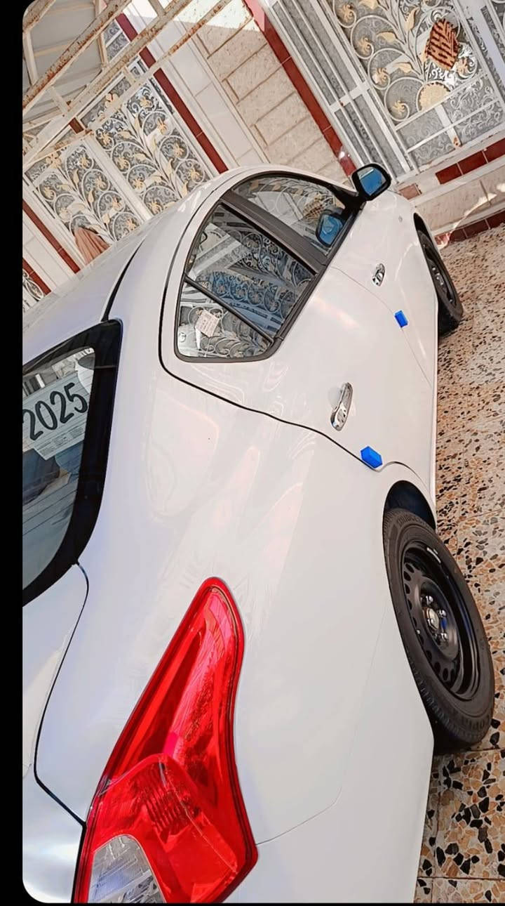 البيع نيسان سني هندي موديل2025 مكان بصره زبير ماشيه 8000بعدهيه زيرو مدوشمه رضيه وكشنات رقم ***********
