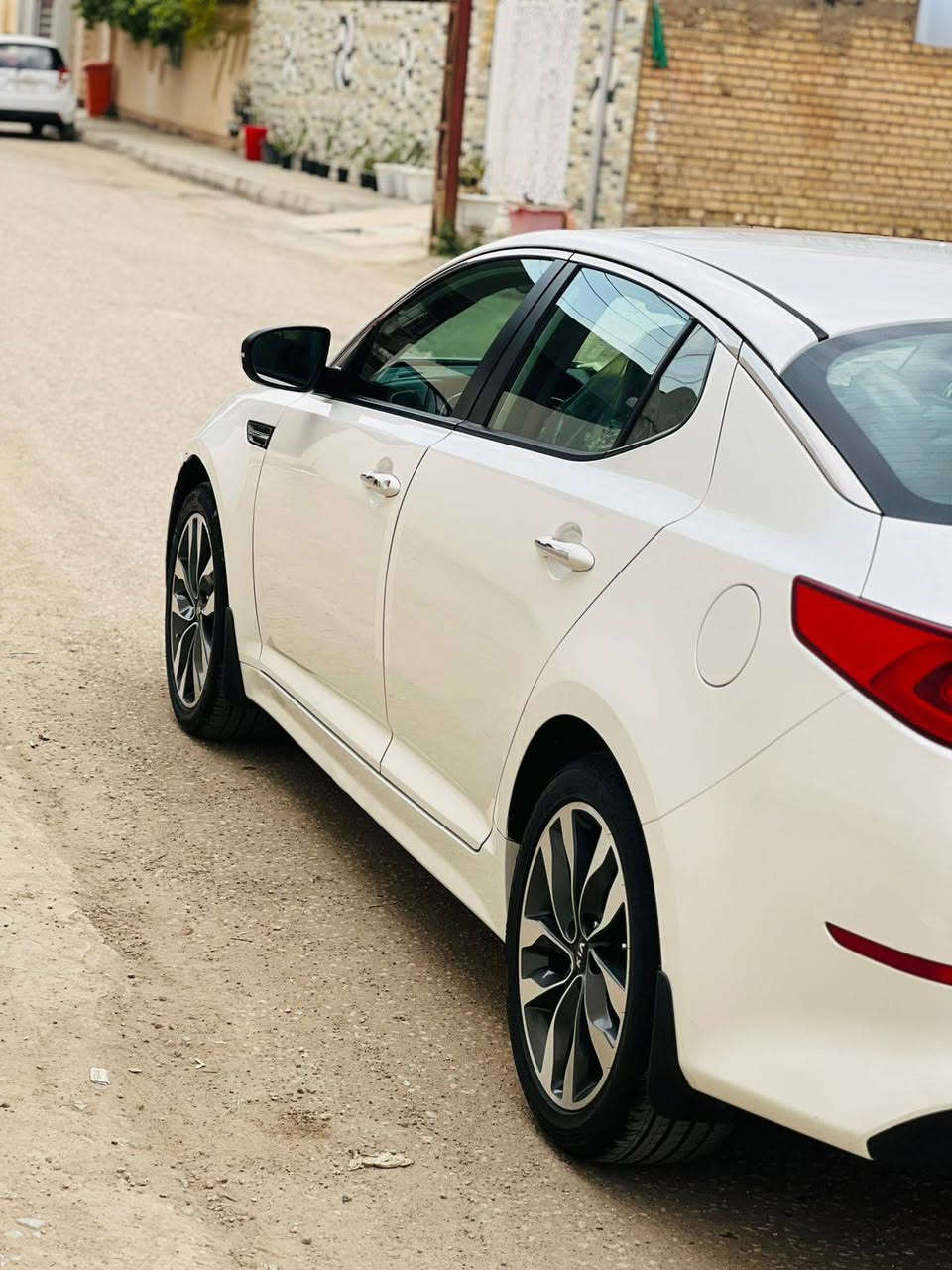 السلام عليكم
كيا اوبتيما للبيع موديل 2014شكل ال15
السياره مكفولة كفاله عامه حتى الدعاميات بدون صبغ بدون بارد 
السياره رقم اربيل الدولي تحويل مباشر سياره جاهزه للخير كله عل بلاد
مواصفات السياره سعودي بصمه تشغيل بصمه ابواب ستيرن رياضي دشبول كادنزى تبريد قطعتين تحكم انضمه قيادة كروز سرعه حساس امامي خلفي 
السياره ماشيه 97اصل محرك دوش 2400برغي مامفتوح 
مكان السياره بابل الحمزه الغربي 

رقم الهاتف ***********
رقم الهاتف *********** حلة, بابل
