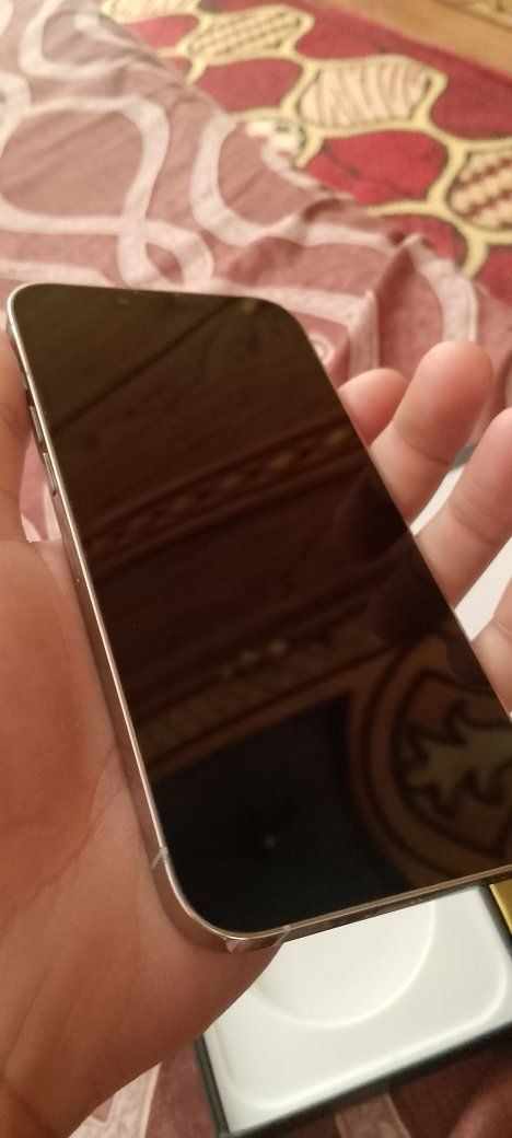 سلام عليكم يفون 13برو ماكس مكفول من زلق بطاريه 87ذاكره 256كامل ملحقاته سعر 725وبي مجال مكان شطره ‏‪***********‬‏
