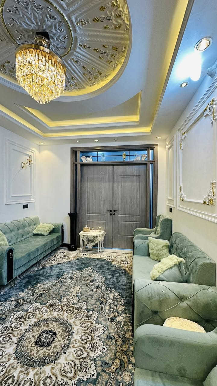 كربلاء المقدسه ؛:  السعر (١٧٥)مليون
يالله اسلام عليكم

بيت مساحه (100)متر طابق واحد بناء جديد

يتكون البيت من غرفتين نوم+ستقبال+مطبخ 

حار +مطبخ بارد+صاله+مجاميع صحيه 

داخليه خارجيه +طارمه +مناور عدد 2

جنس العقار طابو سند ٢٥ بستان ملك صرف 

كافت الخدمات متوفره ماء/مجاري/كهرباء/

خط مولد ذهبي/ويبعد عن التبليط 30 متر

الشارع الكدامه عرض(8)متر

العنوان كربلاء كنطره السلام

يبعد عن المام الحسين ع مسافه كيلو ونص

(يصلح سكن)(يصلح حسينيه)

مزيد من المعلومات تصال ومراسله عبر 

والوتساب

***********

***********‏

‏‎في حال لم يتوافق العقار مع رغبتكم او لم يكن بقدر امكانيتكم 

‏‎زوروا موقعنا  للتصفح على اكثر عدد من العقارات المتوفره
