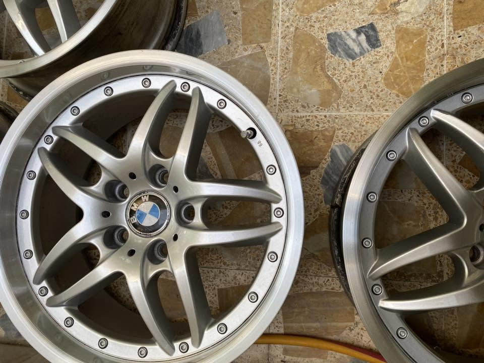 السلام عليكم ويل كب حجم 17 Bmw اصلي
بدون كسر او فطر او تصليح

***********
