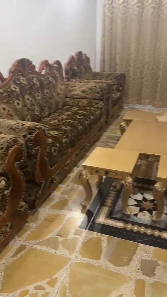 تخم قنفات هو والطبلات  توصاه500 العنوان بغداد الشعب بي مجال بسيط


**إذا كنت صاحب هذا الإعلان وتريد حذفه لأي سبب، رجاءا أرسل رسالة إلى الدعم الفني**