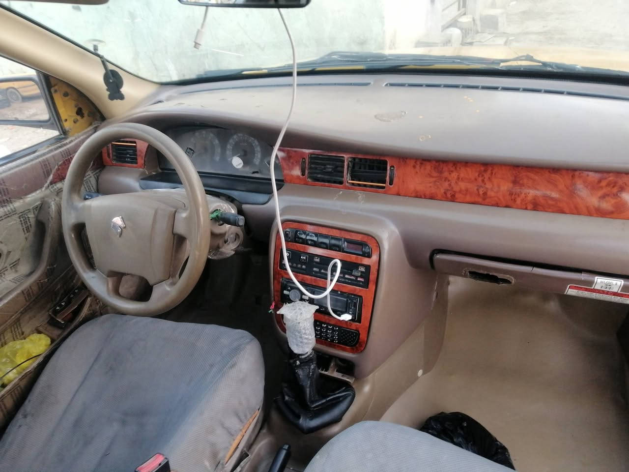 12 ورقه قفل سمند مديل 11 ابيع تناكي وأربع تايرات السياره جاهزه كبل لشارع كير مكينه تخم تاير ابو الخط مالكها ميت اتكفل سرقه وعشاير مكاني بابل الحله ***********
