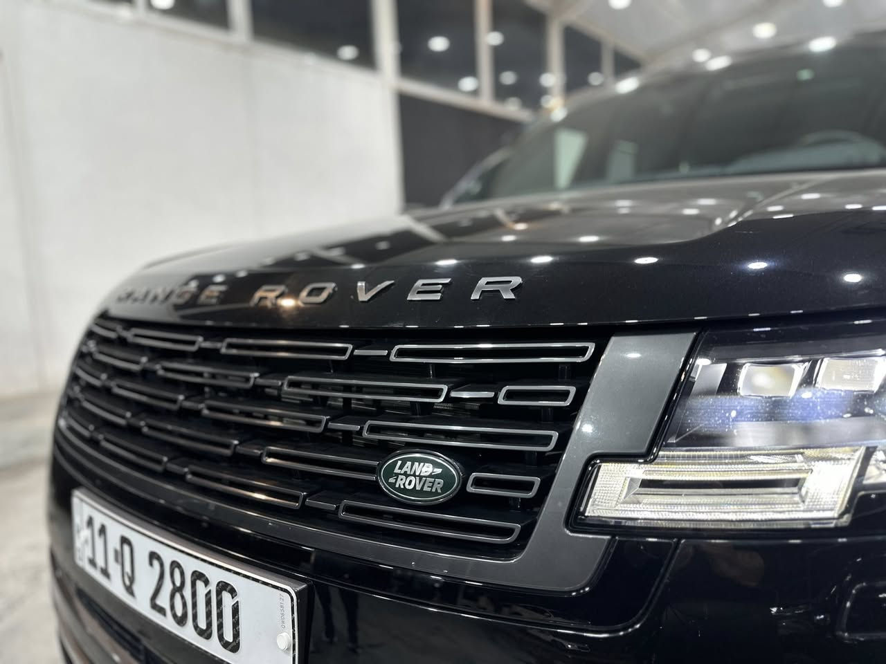 RANGE ROVER 2024 🏴󠁧󠁢󠁥󠁮󠁧󠁿V6 
رانج روفر 2024 🏴󠁧󠁢󠁥󠁮󠁧󠁿  6 سلندر 
ضمان وكالة سردار 
كفالة عامة ✅
تغليف كامل المركبة ppf 
عداد المسافة المقطوعة 34000 K/M 

📍بغداد شركة ابو ظبي چكوك قرب بوابة الكاظمية 

0771 811 1145

0781 844 4044 📞
