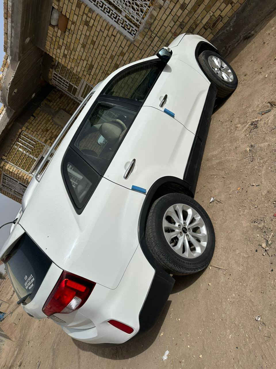 سورنتو خليجي 2014
4 سلندر  ضررهه جاملغ امامي جهت اليمنه
***********
