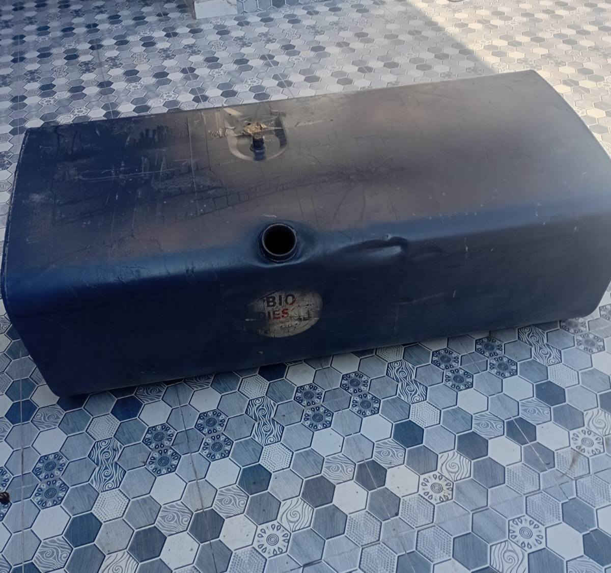 للبيع تانكي كاز 500 لتر هوه ووياه 3 قواعد بطنه نضيف يمكن لو ستيل لو مغلون السعر 300 الف وبي مجال مكانه البصره *********** .
