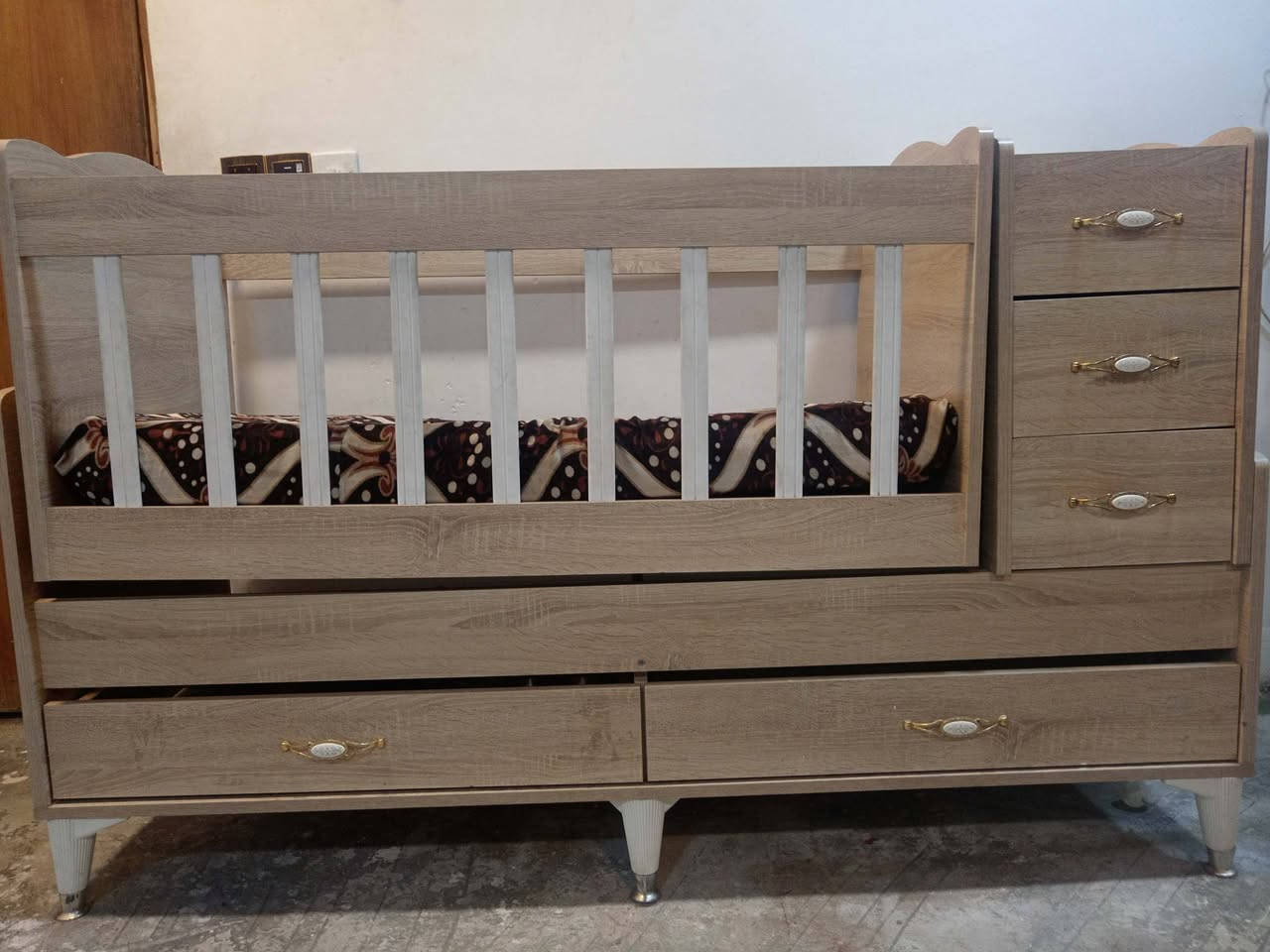 كاروك للبيع بعده جديد سعره 100 
مكان فلوجه حي نزال


**إذا كنت صاحب هذا الإعلان وتريد حذفه لأي سبب، رجاءا أرسل رسالة إلى الدعم الفني**