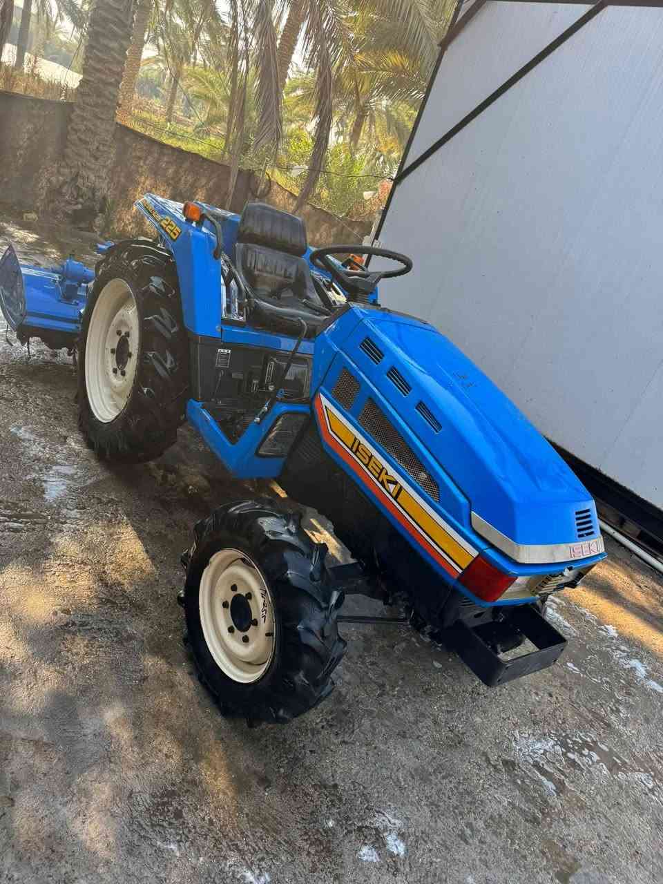 اسكا ياباني

دخول جديد نضيفه جدآ 
محرك ٣سلندر 
دبل اكسل
 ملحقات رفاس فقط
 حجم225 
ممشتغله داخل العراق ولا متر على وضع الشركه 
السعر (٣٦ورقه )
العنوان بابل
للاستفسار اكثر
***********
