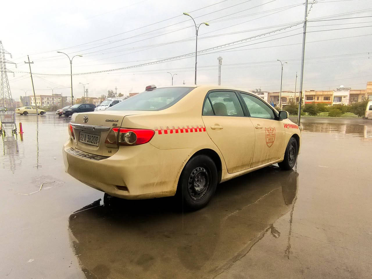 تەکسی بیکاشۆ ٢٠١٣ 
مەکینە بچووک 
گێر تۆماتیک 
سلڤەر کراوە بە تەکسی 
 حساسە وناو فۆڕمیکە شاشە ئایپاد
بەناوی خۆمەوەیە سەنەوی نوێیە هەتا  ٢٠٢٩
بەناو کردن غرامە و  مەکینەو هەموو شتی بەشەرتە
ئێرباگ بەشەرت  
بۆنیتی ڕەشەو جەمپێکی بچووکی پێت و پێشی هەیە 
ناونیشان هەولێر
152 وەرەقە مەعامەلە
‏‪0750 765 6070‬‏
