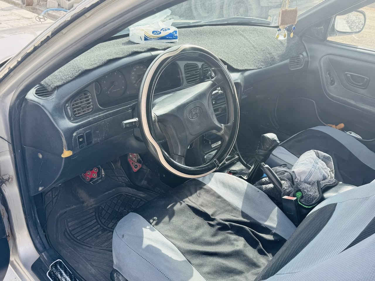 سلام عليكم سوناتا موديل 93 كير عادي سنويه ل2030 رقم انكليزي ديالى كير مكينه مكفولات +تبريد وتدفئه شغال  شاشه صبغ حزام تخم تاير جديد سياره مناقصها شي 
العنوان :ديالى بعقوبه دوره الباويه 
رقم :‭0770 026 5763‬
