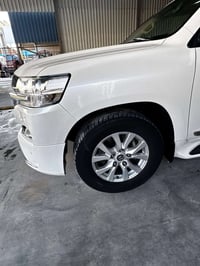 لاندكروز • ٢٠١٧ • زبيديه