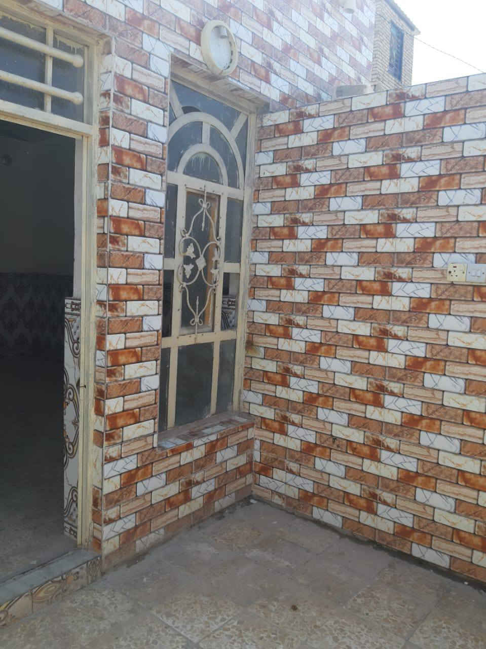 دار للاجار بحي النداء 100 متر يتكون من غرفه وصاله وستقبال ومطبخ وصحيات عدد 2 يم المدرسه الصينيه اجا،  250 مال شهرين ماء وكهرباء
على صاحب الدار ويوجد برج نت تدفع نصف المبلغ التواصل *********** وتساب
