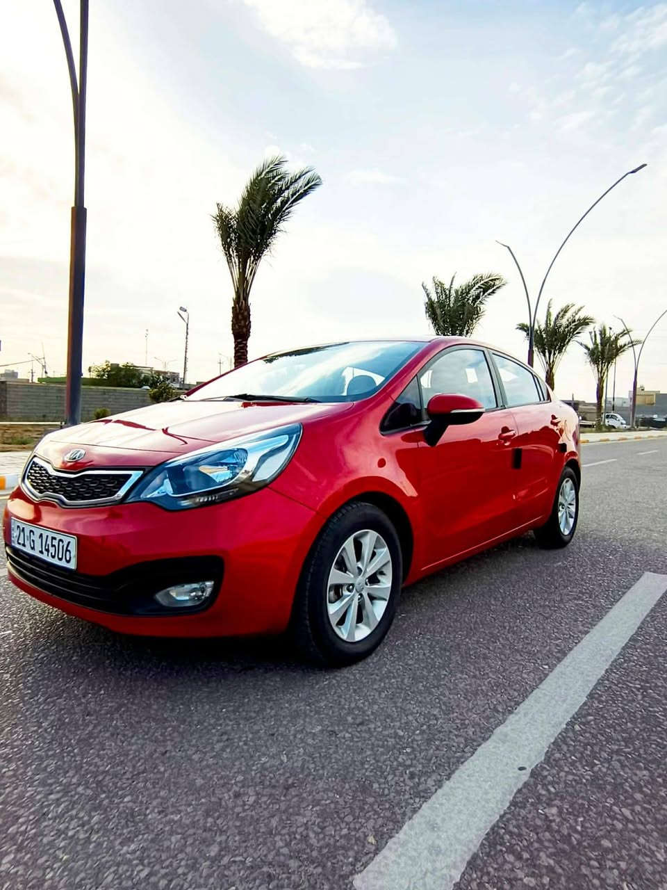 كيا ريو برايد، موديل 2012 ، خليجي (استيراد خاص)، فووووول مواصفات (عدا الفتحة) كفالة عامة من الصبغ والضربة والبارد، تخم تايرات، تبريد ثلج ، صدر امامي وخلفي ممتاز، كير ومحرك ممتاز، السيارة نظيفة على وضع الشركة استخدام بيت (حتى ضلال الشركة موجود بيها والسيارة احلى من الصور جدا).
مواصفات السيارة
بصمة+بصمة ابواب كشنات جلد تحكمات مري شفط
شاشة اواكس  بلوتوث اشاير مري ويل كب 5 حساس خلفي كشنات تدفئة حاكية مثبت سرعة دسك 4
السعر 109
للاستفسار ***********
