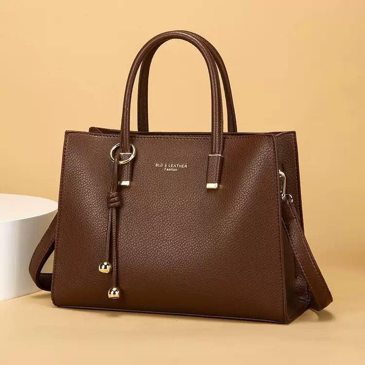 حقيبة فخمة جلد كوالتي عالي توفرت ب٤ الوان فقط
يتوفر توصيل 🚚 جميع محافظات العراق


**إذا كنت صاحب هذا الإعلان وتريد حذفه لأي سبب، رجاءا أرسل رسالة إلى الدعم الفني**